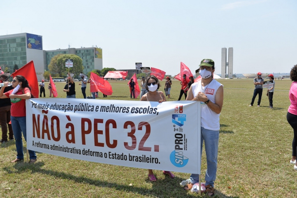 Manifestações em todo o Brasil marcam o Dia Nacional em Defesa do Setor Público