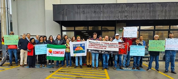 SERVIDORES EM MATO GROSSO DO SUL CELEBRAM 54 ANOS DO INCRA COM PROTESTO POR MELHORES SALÁRIOS, REESTRUTURAÇÃO DAS CARREIRAS E DO ÓRGÃO E PELA RETOMADA DA REFORMA AGRÁRIA